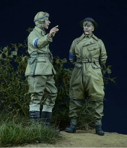 1/35 Risen Figures Model Kits WWII British Despatch Rider 2 figure  Unassambled Unpainted