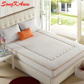 

2018 New Warm Winter Velvet Mattress White Camel/Wool Bed Mattress Tatami Mat With Straps