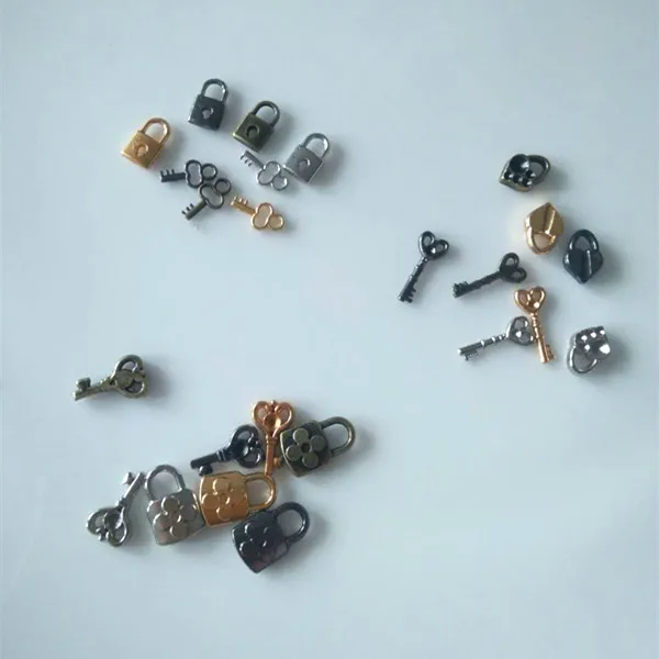Doll clothes accessories