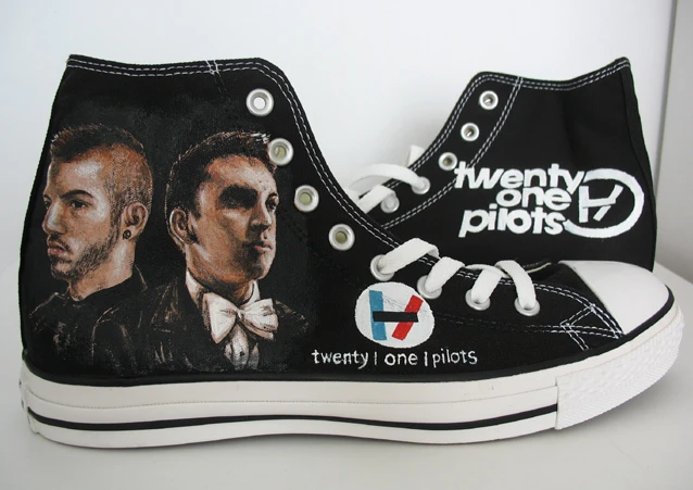 21 pilots converse