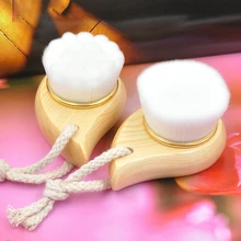 1 шт., ручная кисточка для мытья с деревянной ручкой, кисть для очищения макияжа в форме сердца, щетка для очищения лица, щетка для чистки пор