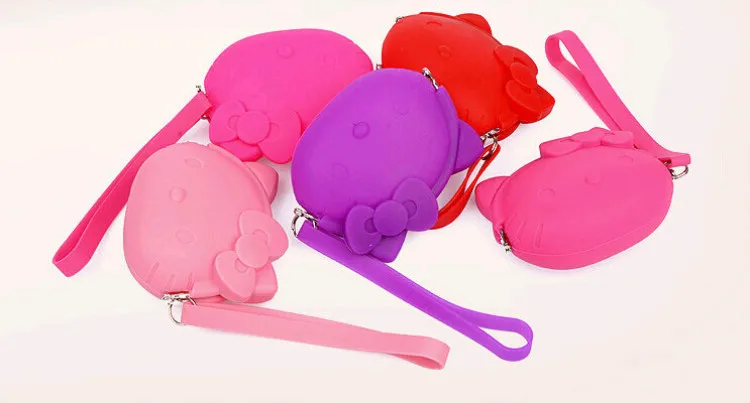 2604187042_1823077420