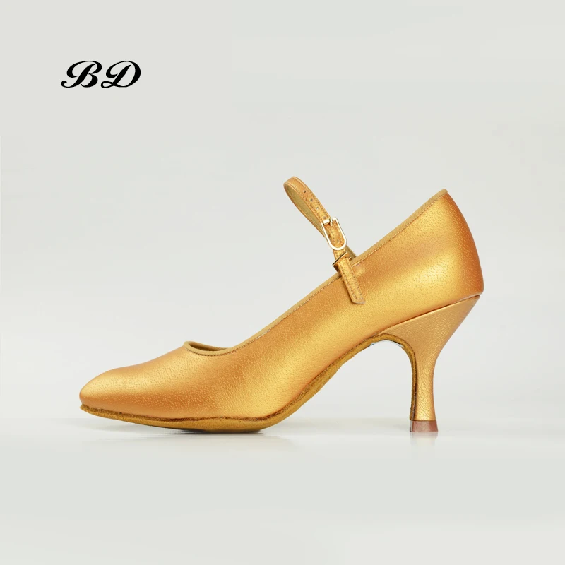 DANCE SHOES 4