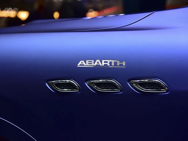 Автомобильный стиль, 2 шт., металлические эмблемы Abarth, Алюминиевые наклейки на окна для Fiat Viaggio Abarth Punto, 124, 125, 500, телефонные наклейки для ноутбука