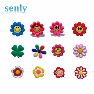 Одиночная продажа 1 шт. улыбка цветы ПВХ обувь подвески, обувь пряжки аксессуары подходят браслеты Croc JIBZ, дети партии X-Рождество подарки - изображение