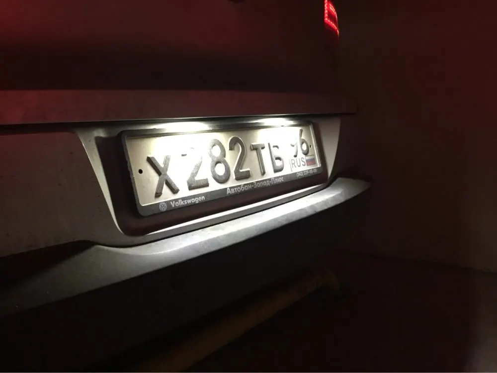 Светодиодный светильник для номерного знака 18 SMD 2 шт. VW Golf 4 вариант/GOLF5 Passat B5.5 3BG