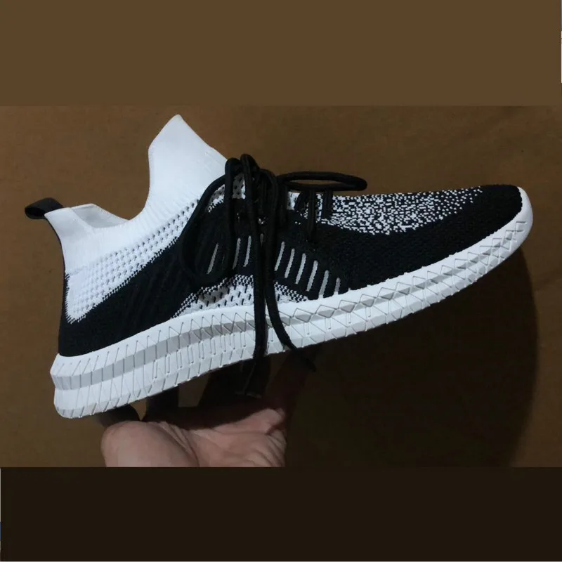 

2019 Hot Sale Summer Breathable Casual Shoes Men Sneakers High Quality Sock Shoes Black White Red Green Boost Shoes Size 39-46