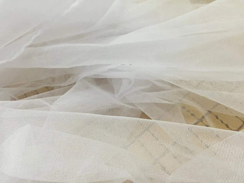 

tiny hole ivory hard stiff mesh tulle sheer English net wedding fabric for DIY pettiskirt veil tutu skirt 165cm wide 5yards/lot