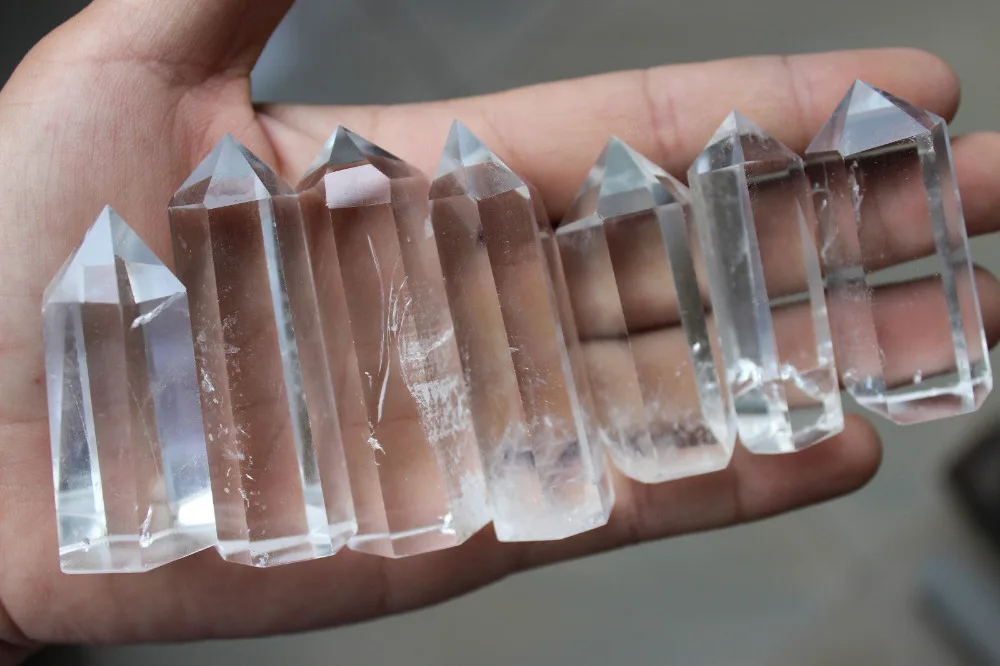 

huij 00837 7pcs Clear Natural Beautiful QUARTZ Crystal Points Reiki healing Bronze Statue