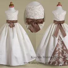 Милые белые кружевные платья с цветочным узором для девочек на свадьбу; Коллекция года; Пышное Платье для девочек; платье для первого причастия; бальное платье с поясом; C759