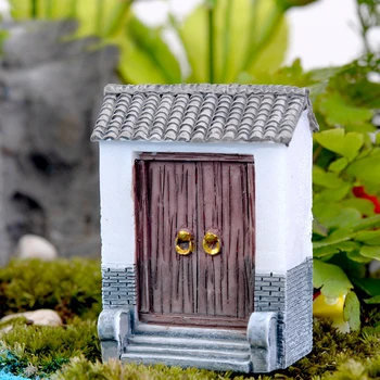 

1PC Artificial Retro Door Fairy Garden Gate Miniature Garden Lawn Ornaments House Figurine Pot Yard Decoration Resin Craft