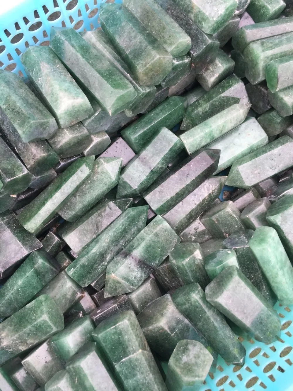 

5kg of 16 crystal points for sell