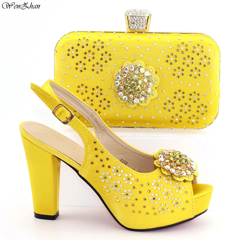 

Pretty Yellow Design Shoes Women Luxury 2019Nigerian Women Wedding Shoes and Bag Set Decorated with Rhinestone Party Pumps C92-2