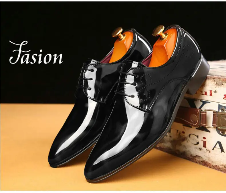 Men's Casual Shoes Moccasins Men Breathable Moccasins Men Red Solid Lace-Up Oxford Shoes for Mens Big Size 46 47 48 with Socks   (7)