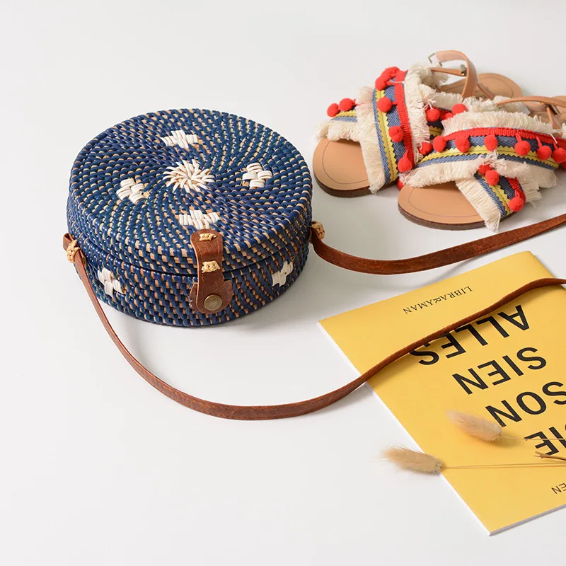

Caker Brand 2018 Women Flower Straw Bags Fashion Circle Handbag Colorful Crossbody Shoulder Beach Bags