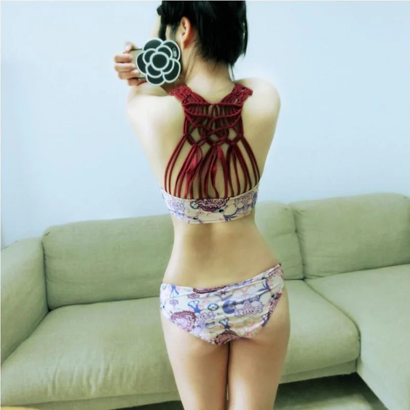 BIKINI (2)