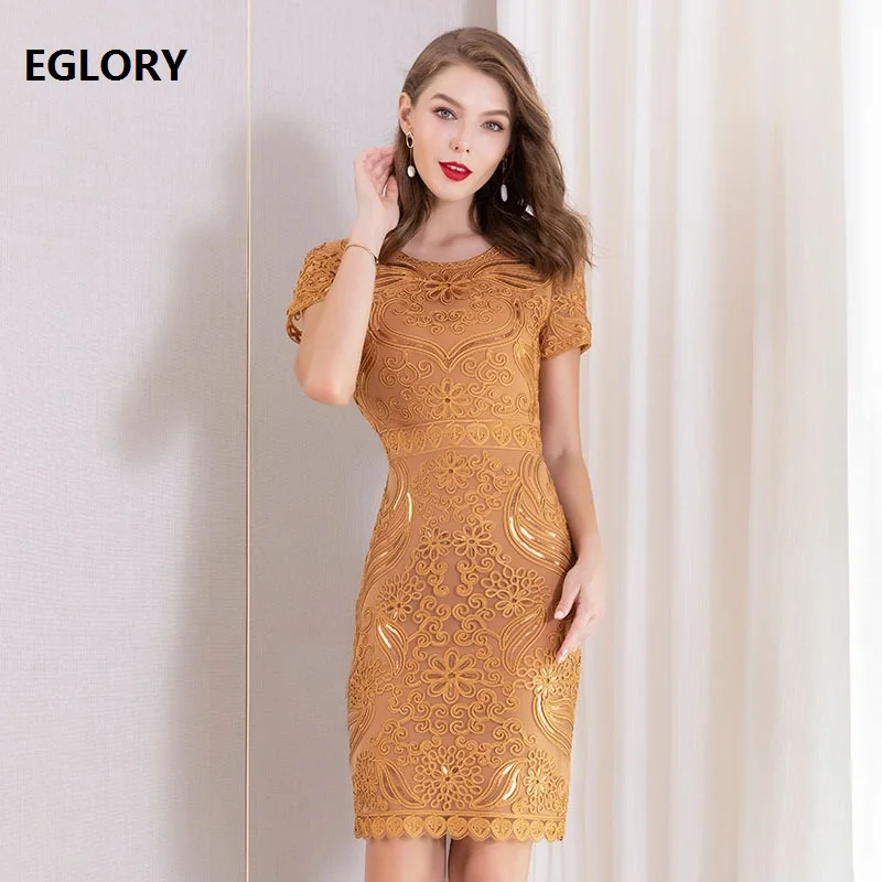

XXXL Dress Vestidos 2019 Summer Fashion Party Cocktail Women O-Neck Sequined Embroidery Short Sleeve Bodycon Sheath Dress Events