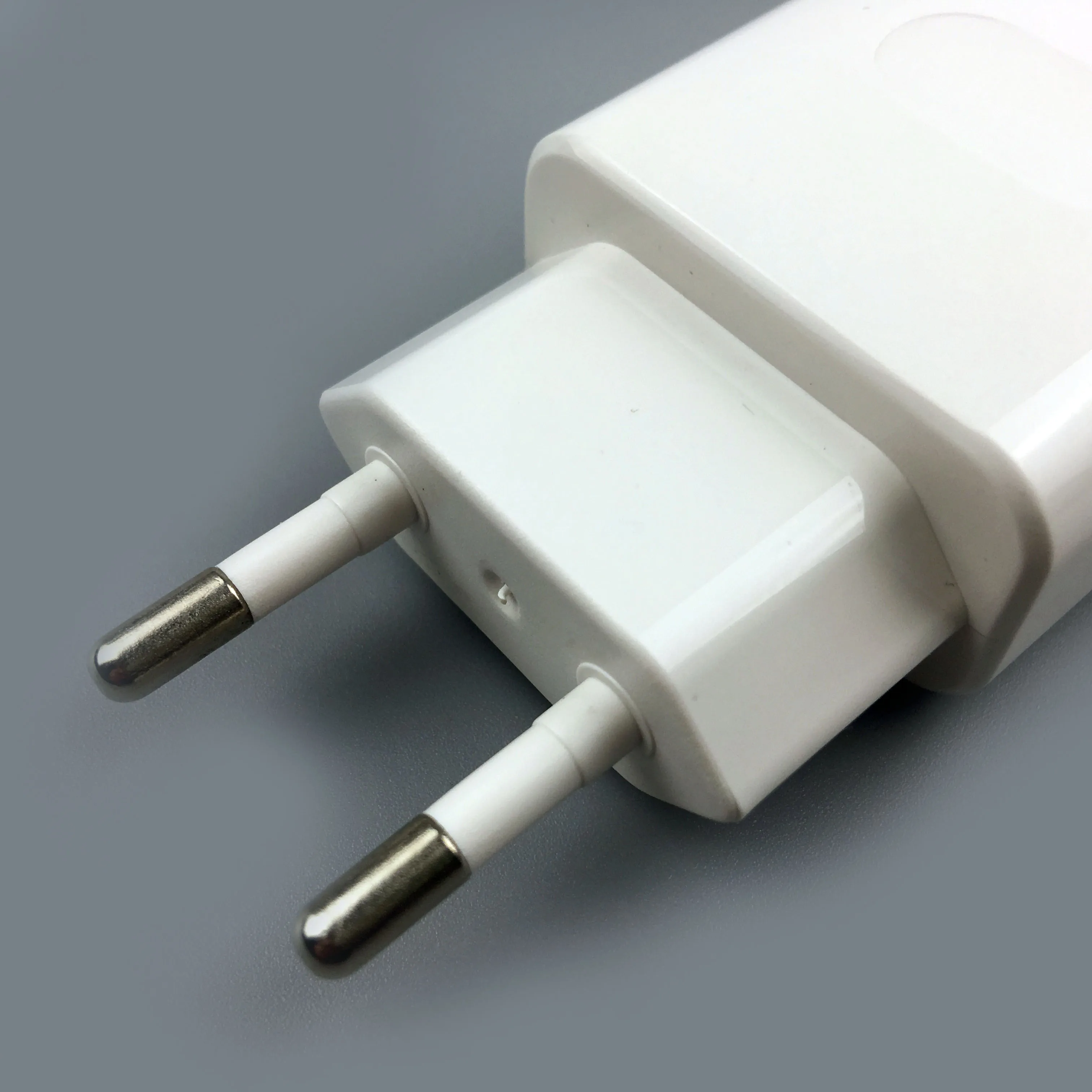 

Original EU Huawei QC 2.0 Charging 9V2A charger power adaptor for p9 mate 20 lite p20 lite nova 2 2s 2plus 3 3e 4 honor play 9 8