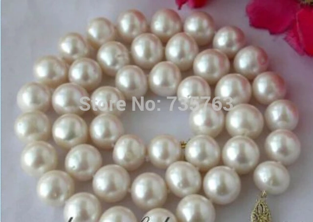 

HOT 0014289 12mm white round freshwater pearl necklace 14k