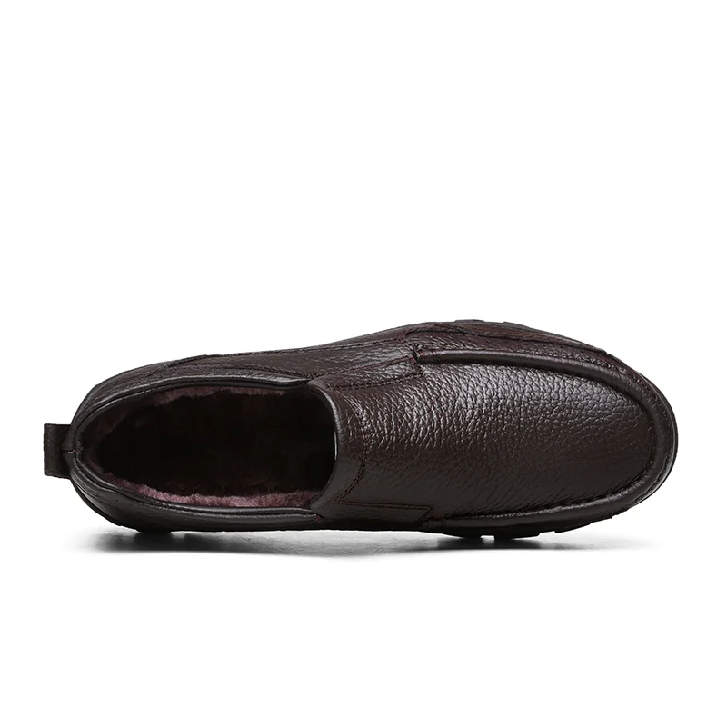 Зимний стиль брендовые слипоны Для мужчин Лоферы кожаные мужские мокасины Обувь на теплом меху Повседневное мужские туфли на плоской подошве, большой размер 38-48