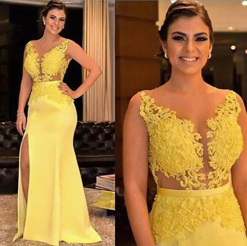 

Charming Yellow 2019 Mother Of The Bride Dresses Lace Applique Beading Sheath Formal Split Side Satin Formal Evening Gowns