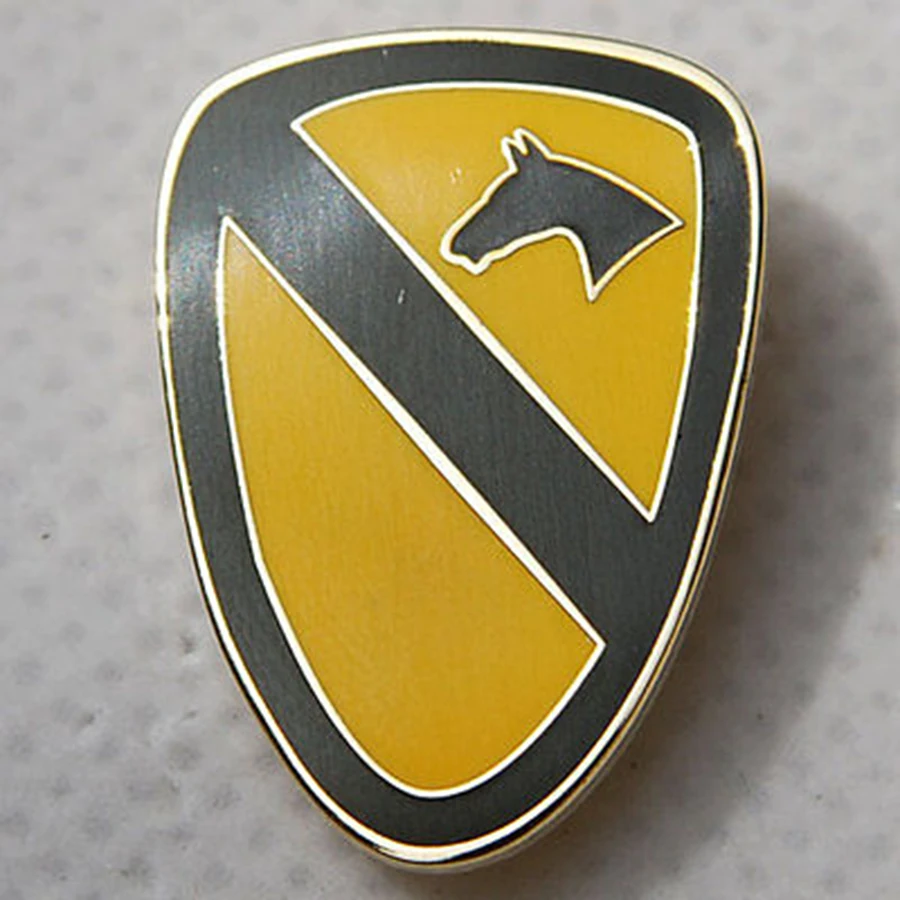 США дивизион Нагрудный значок армейский 1-й команда конная кавалерия цвет Yellow-US237