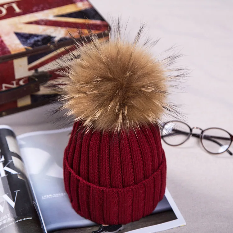 

15cm Raccoon fur ball cap pom poms winter hat for women girl 's wool hat knitted cotton beanies cap brand thick new female cap
