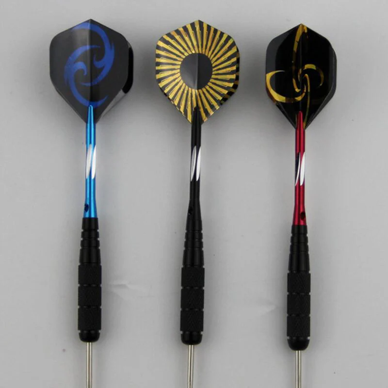 12 packs of quality darts Various colors and boutique boxes are suitable for indoor and outdoor entertainment activities