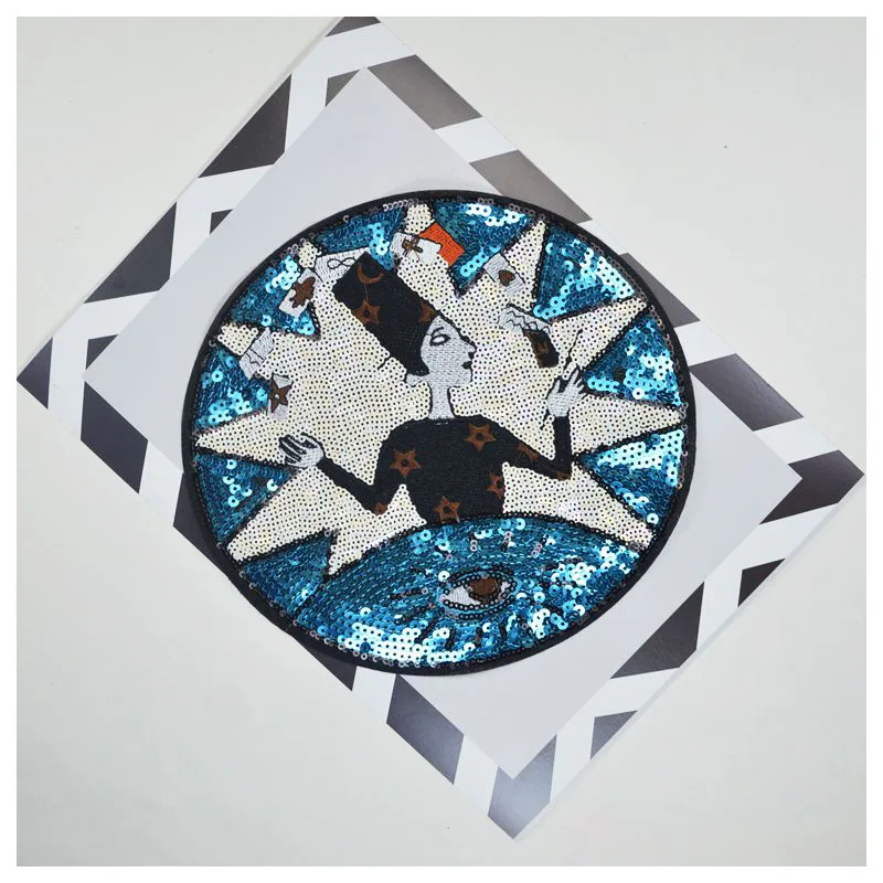 

10pcs/lot Fashion Round Sequins Embroidery Patches Figure Blue Eye Girl Bracelet Strange Things