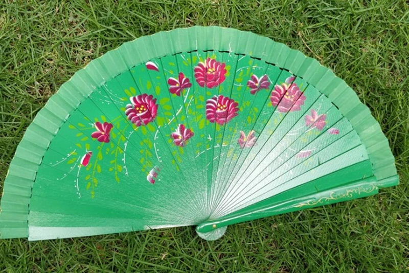 Spanish wood fan 3-2