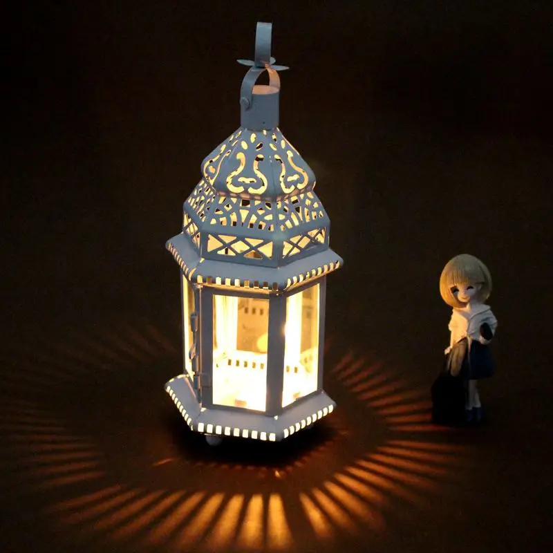 

Antique Iron Candlestick European Romantic White Wedding Decor Candle Holder Lantern Retro Home Decor Candlesticks