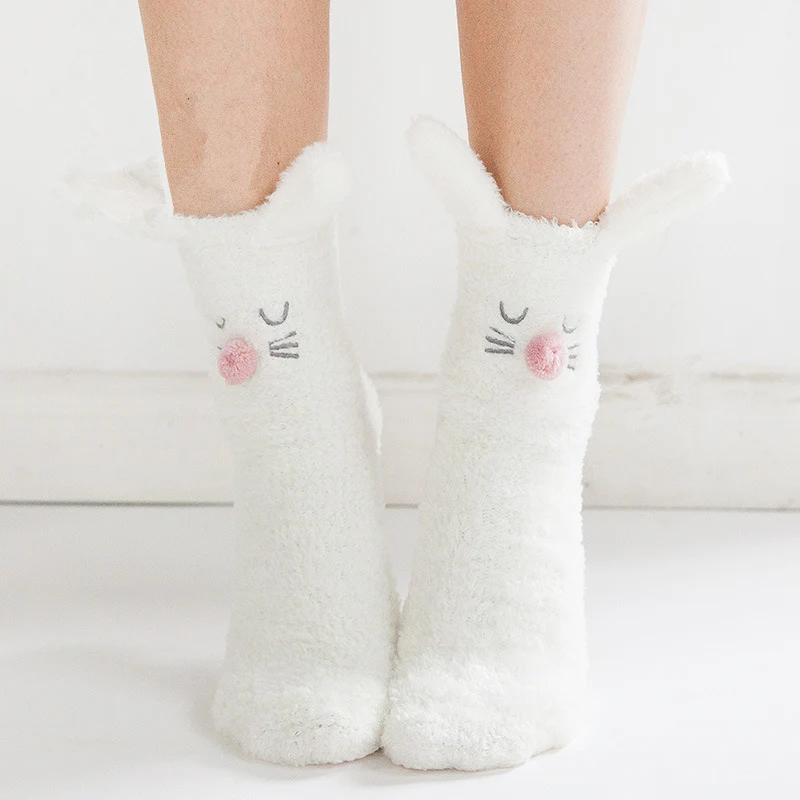 Home Women Girls Warm Soft Bed Floor Socks Cute Animals Rabbit / Bear / Elk Thicken Velvet Socks for Winter Indoor Female Sokken
