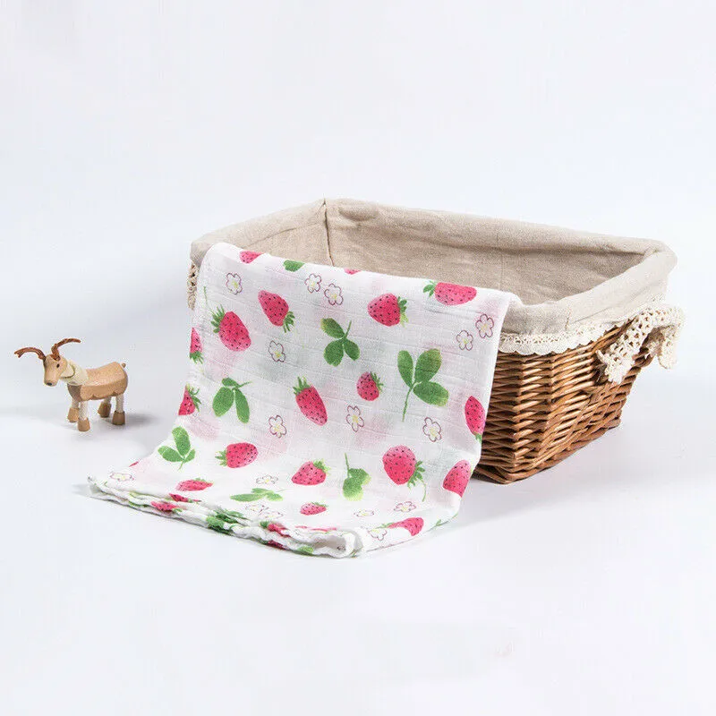 Strawberry PUDCOCO мягкое большое хлопковое детское одеяло дышащее муслиновое Пеленальное Одеяло с квадратами из бамбукового волокна детское полотенце 120x120 см - Цвет: Strawberry