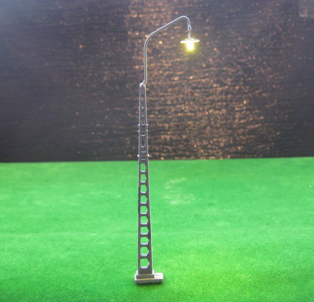 LY01 Model Railway Led Lamppost Lamps Yard Lights HO Scale 14cm 12V New