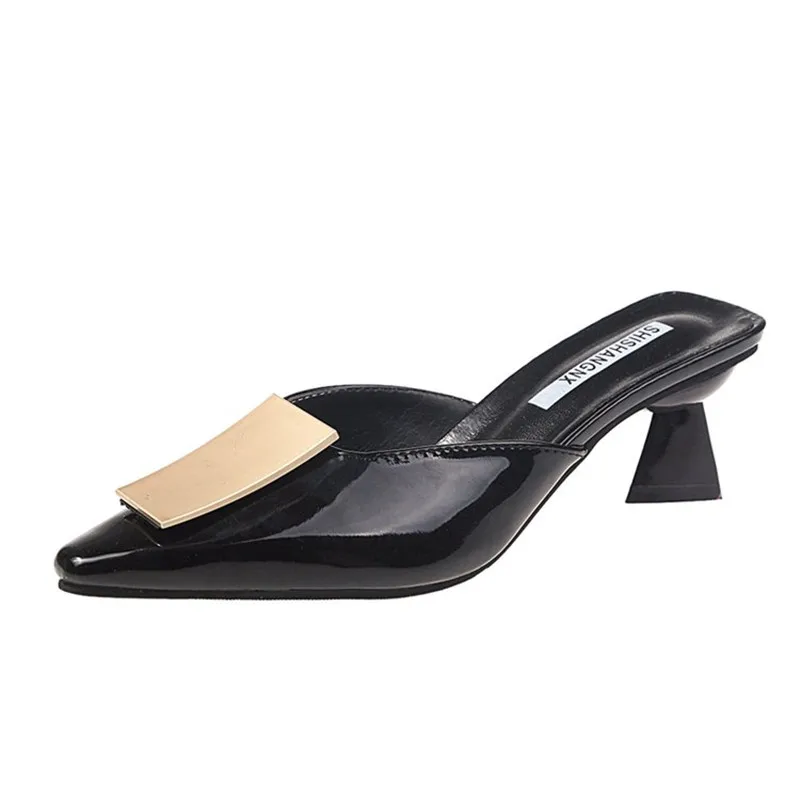 Белые шлепанцы Muller с острым носком на высоком каблуке; женская обувь; коллекция года; сезон лето; женские модные вечерние туфли с металлическим украшением - Цвет: Black