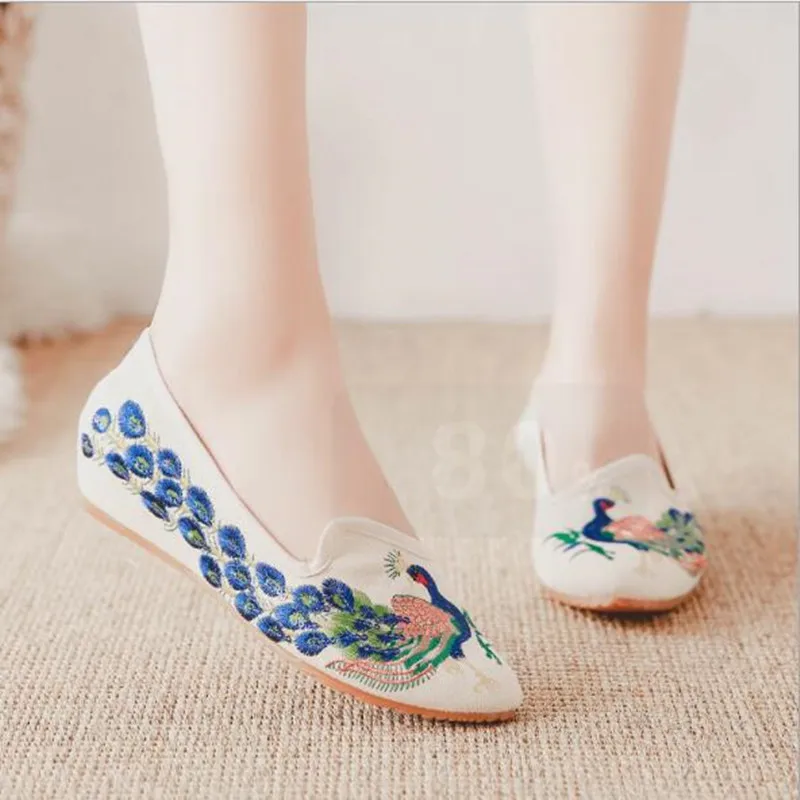 trendy flats 2019