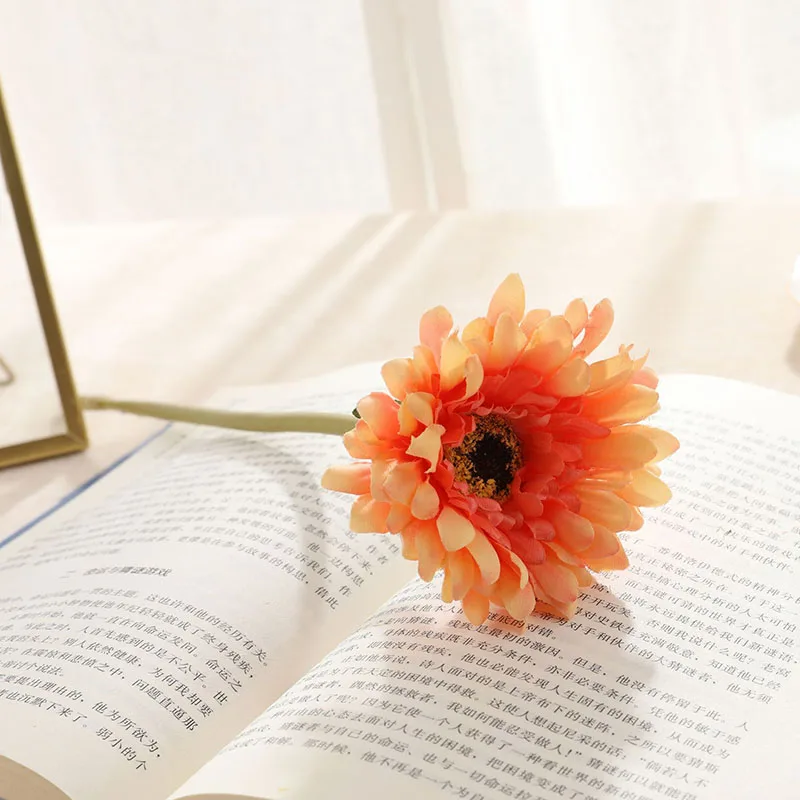 1PCS-Artificial-Flowers-Handmade-Gerbera-Fashion-Home-Garden-Bride-DIY-Wreath-Ornament-Wedding-Banquet-Decoration-Flower (7)