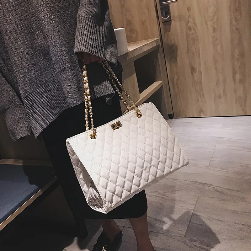  FEMALEE Chain Large Shoulder Bag Women Travel Bags Patent Leather Luxury Handbags For Women Brand T