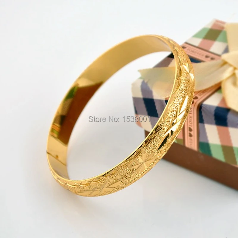 

Womens Bangle Solid Wrist Bracelet Yellow Gold Filled Wedding Female Star Carved Diameter 6cm Womens Classic Accessories
