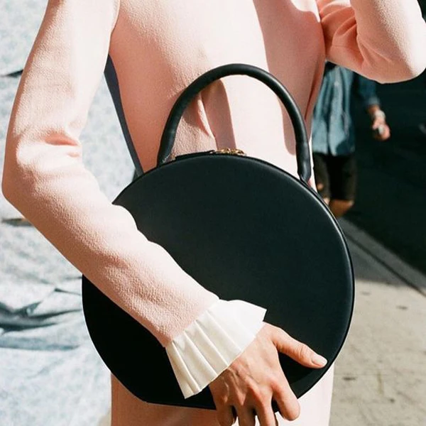 Newest-summer-Mansur-Gavriel-women-genuine-leather-tote-bag-lady-real-leather-CIRCLE-BAG-free-shipping.jpg (600×600)