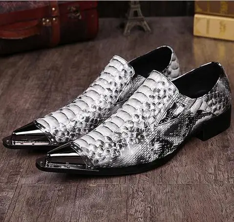 

New Genuine Leather 2019 Flats Dress Shoes Metal Animal Decor Alligator Skin Point Toe Crystals Studded Men Casual Shoes Slip On