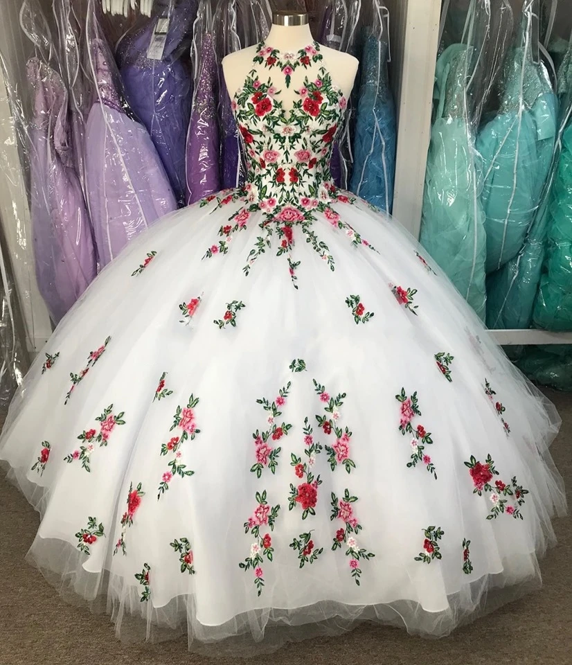 vestidos de 15 a&ntilde;os New Floral Quinceanera Dress Halter Neck Lace Up Back vestido debutante Lace Appliques Sleeveless