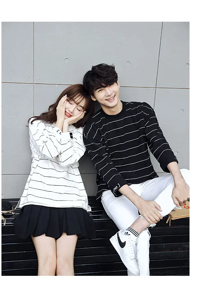 Корейская Одинаковая одежда для пар, Осень-зима, свободные топы в стиле кэжуал, футболка в черно-белую полоску, милые парные футболки для влюбленных, 8803
