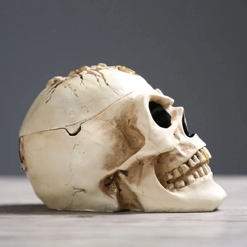Cigarettes ashtray Skull cigarette ashtray Creative Halloween horror decoration Resin Smoking ash tray Home decor gifts Decorative objects statue
