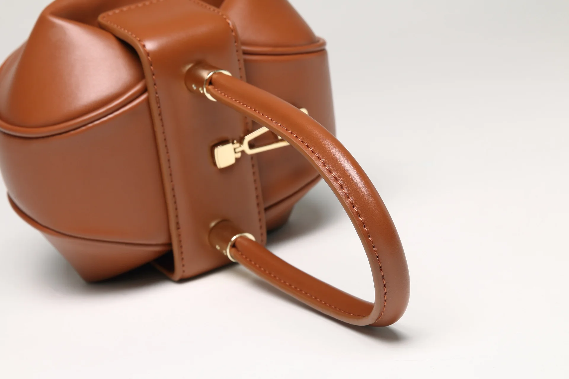 Женская Сумка Hobos Европейский стиль винтажные женские сумки форма для пельменей сумки с верхней ручкой мини-сумки и большие размеры