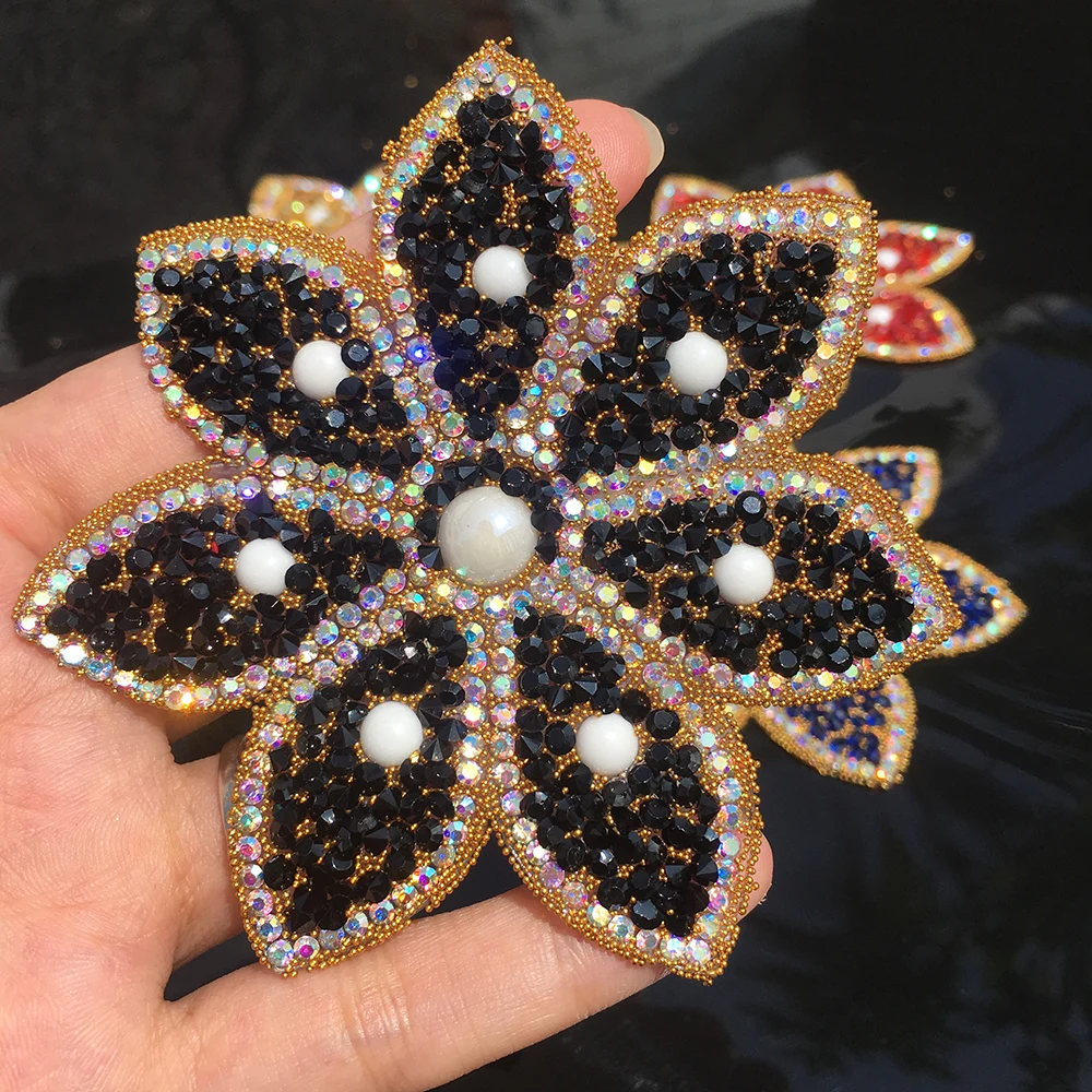 

Pearl Rhinestone Flower Patches Diamond Applique Clothes Sewing Patch DIY Badge Patch Accessories Free Shipping Iron On Patches