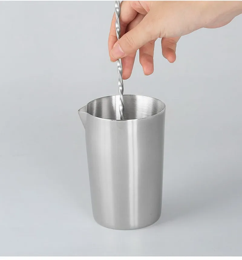 https://ae01.alicdn.com/kf/HTB1P86bhiMnBKNjSZFCq6x0KFXak/304-Stainless-Steel-Stirring-Cup-Metal-Cocktail-Mixing-Glass-Mixing-Mugs-Wine-Whisks-500ml.jpg