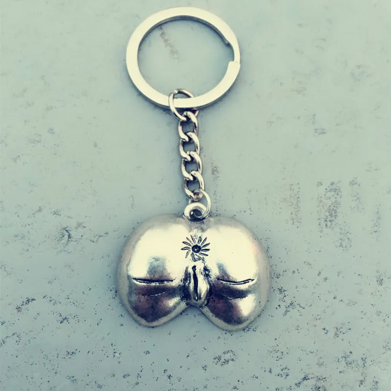 

New Creative Single Male Female Gift Sale Exaggerated Genital Key Chain Pendant Nude Car Key Ring Jewelry