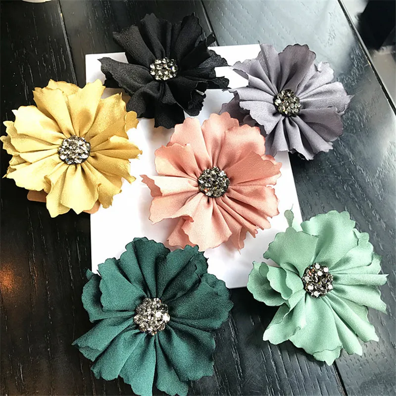 

Korea Handmade Modern Flower Rhinestone Brooches Pins Badges Fashion Jewelry For Woman Suits Accessories-YHGWBH026F