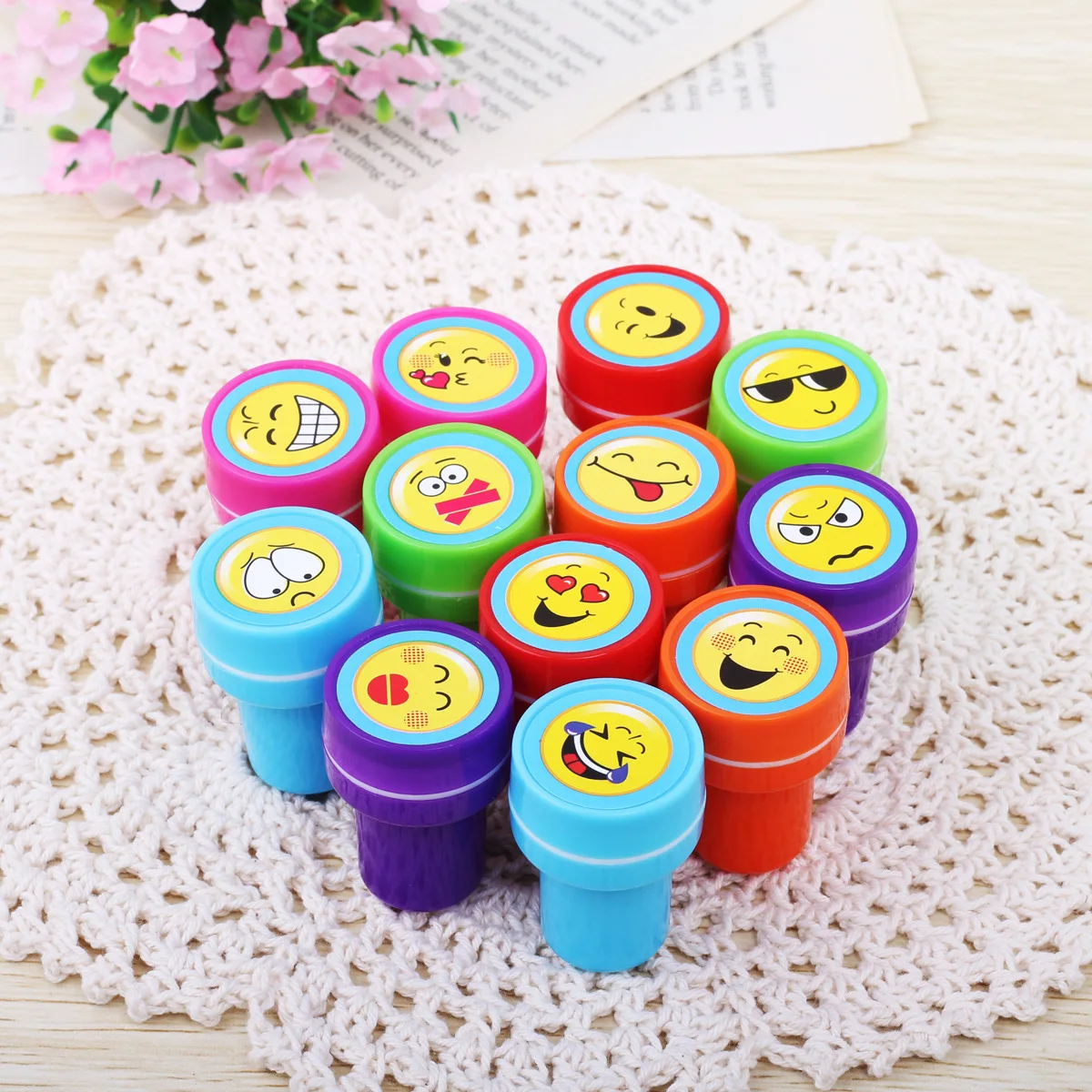 

12 Pcs/Set Cartoon Rubber Stamp Children Emoji Toy Stamper DIY Diary Decorative Painting Scrapbooking Drawing Gifs Toys for kid